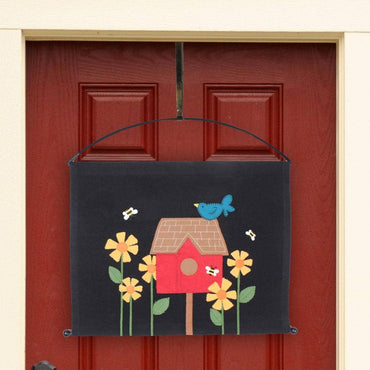 Birdhouse Pennant DH473202