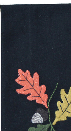 Leaves & Acorns Black towel  Set of 2 ET022010