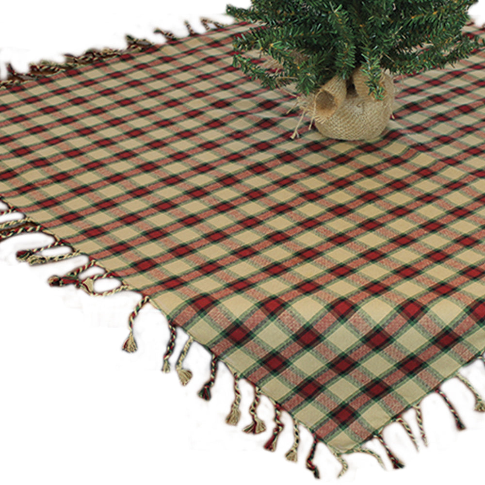Winterberry Table Square