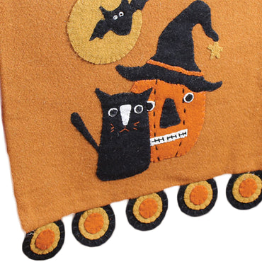Cats, Bats, Pumpkinƒ??Oh My Felt Table Runner Table Runner TR840007