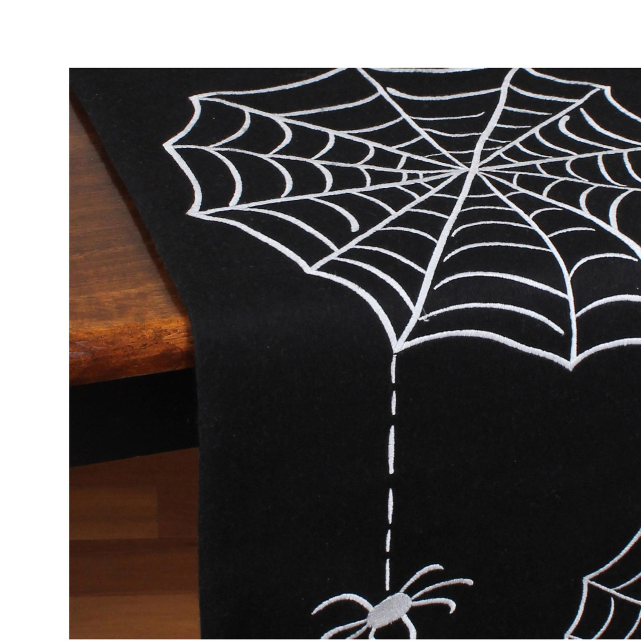 F Spiderweb Table Runner TR846011